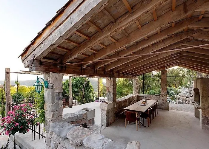 Ecovilla Mirabilis- Praechtiges Mit Pool By Interhome Feriehus *